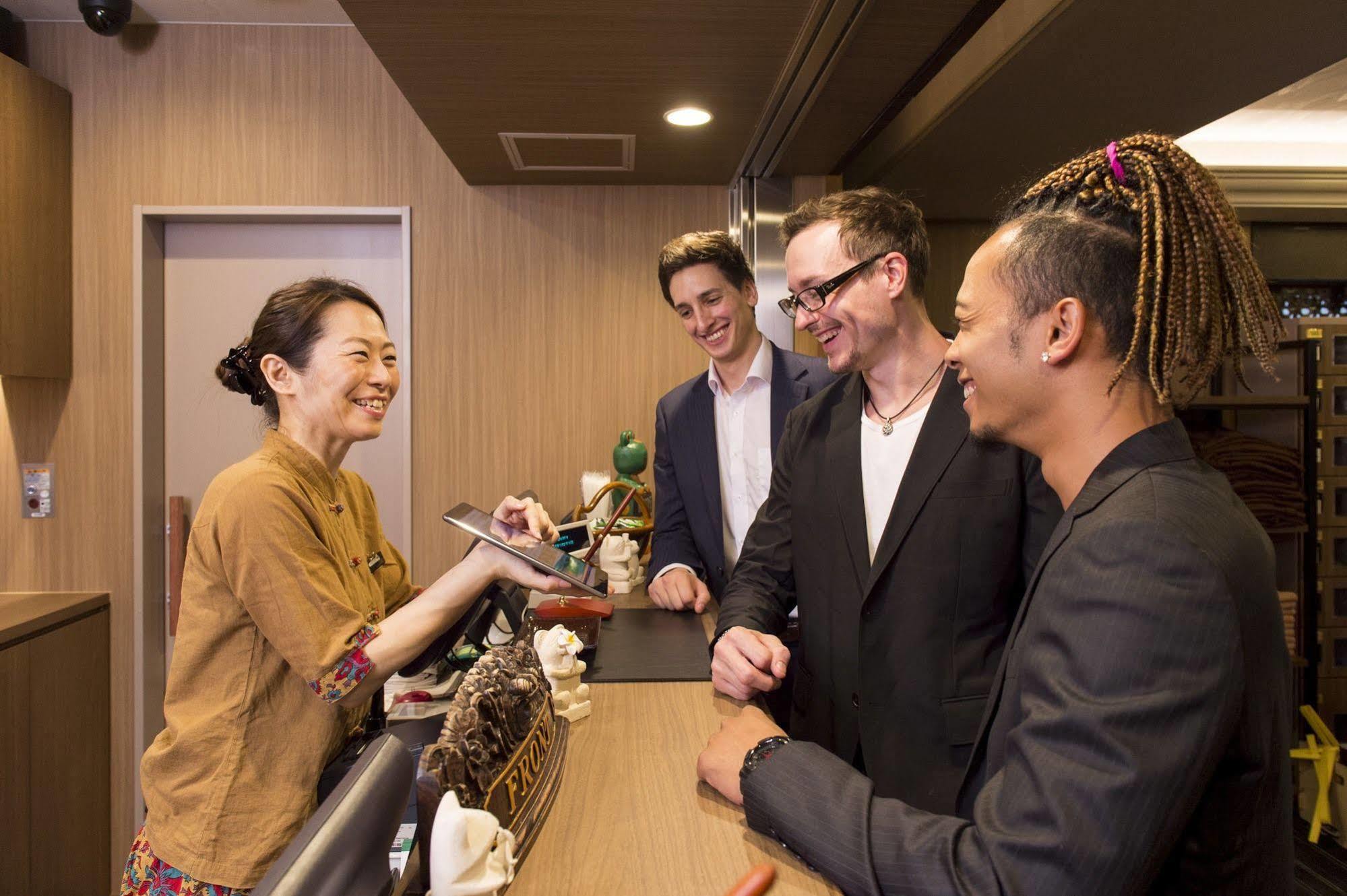 Anshin Oyado Ogikubo Kapselhotel *
